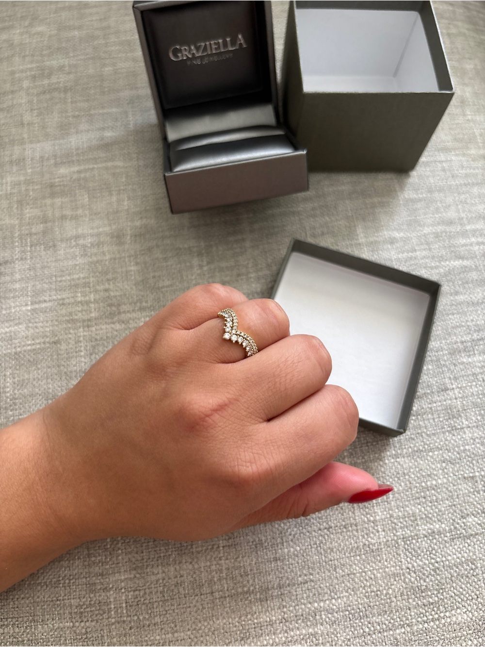 14k Gold Diamond V-Chevron Ring